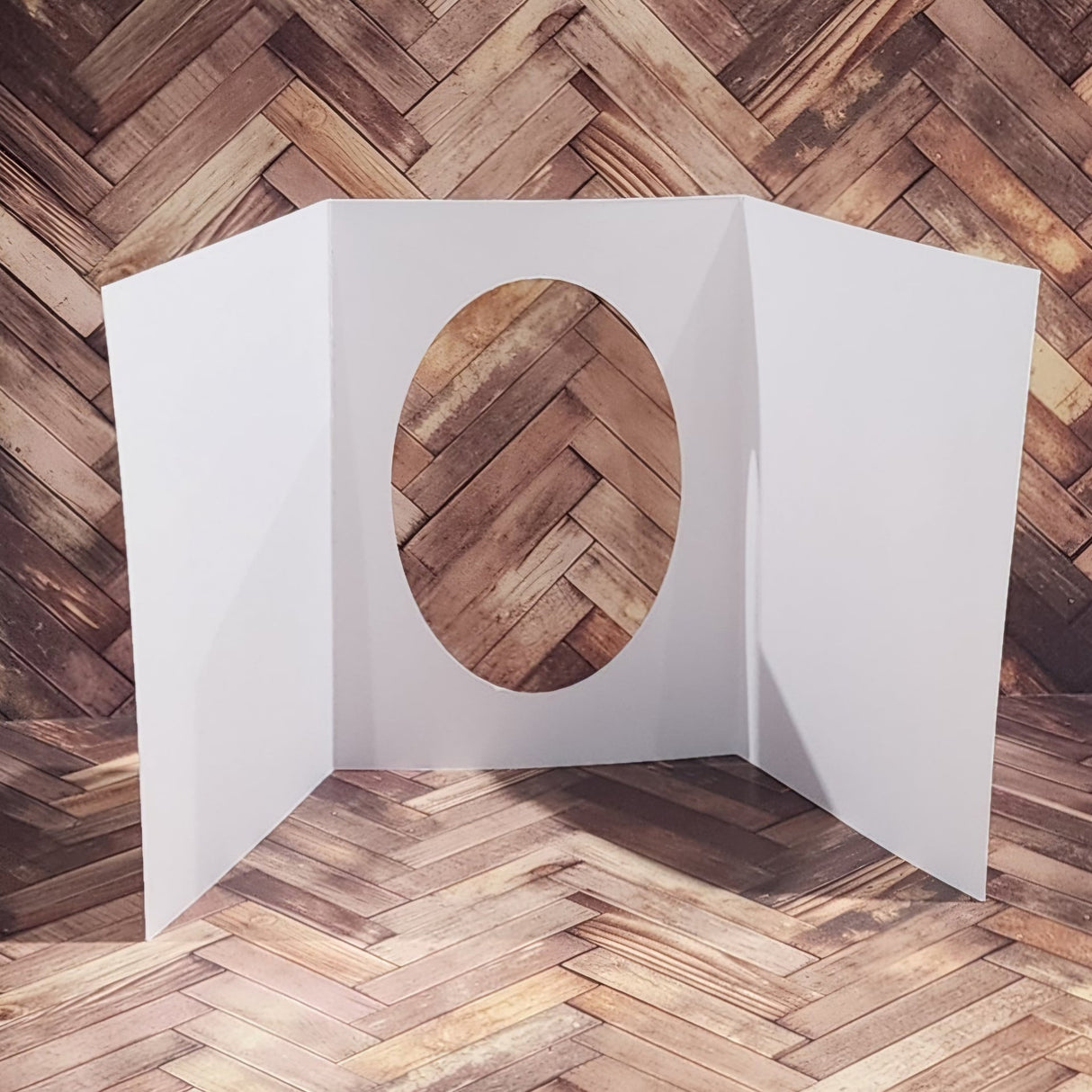 Oval Window Tri Fold White Card Bases - 105 x 148mm - 10 pieces 34599 - Paper Rose Studio