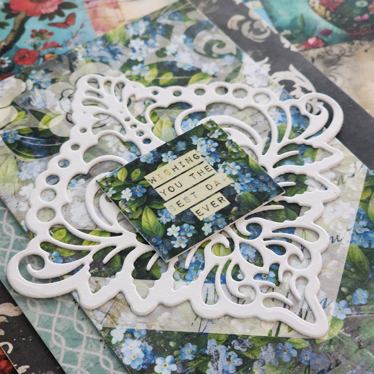 Portraits in Bloom LIMITED EDITION Papercuts Cardmaking Kit with METAL DIES 36703