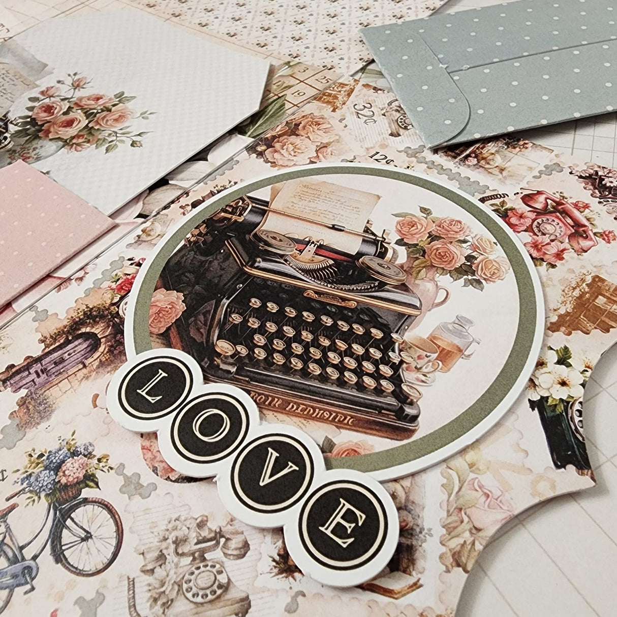 Afternoon in the Park 8.5" x 11" Mini Junk Journal Folio Kit 34989 - Paper Rose Studio