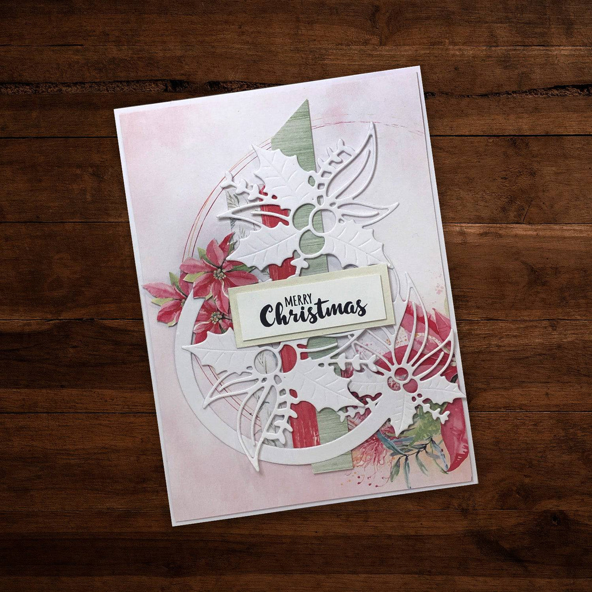 Aussie Christmas - Gum Leaves & Holly Circle Metal Cutting Die 27397 - Paper Rose Studio