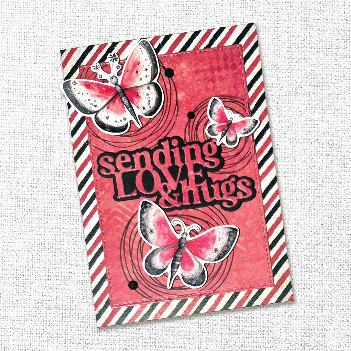 Sending Love & Hugs Metal Cutting Die 33861