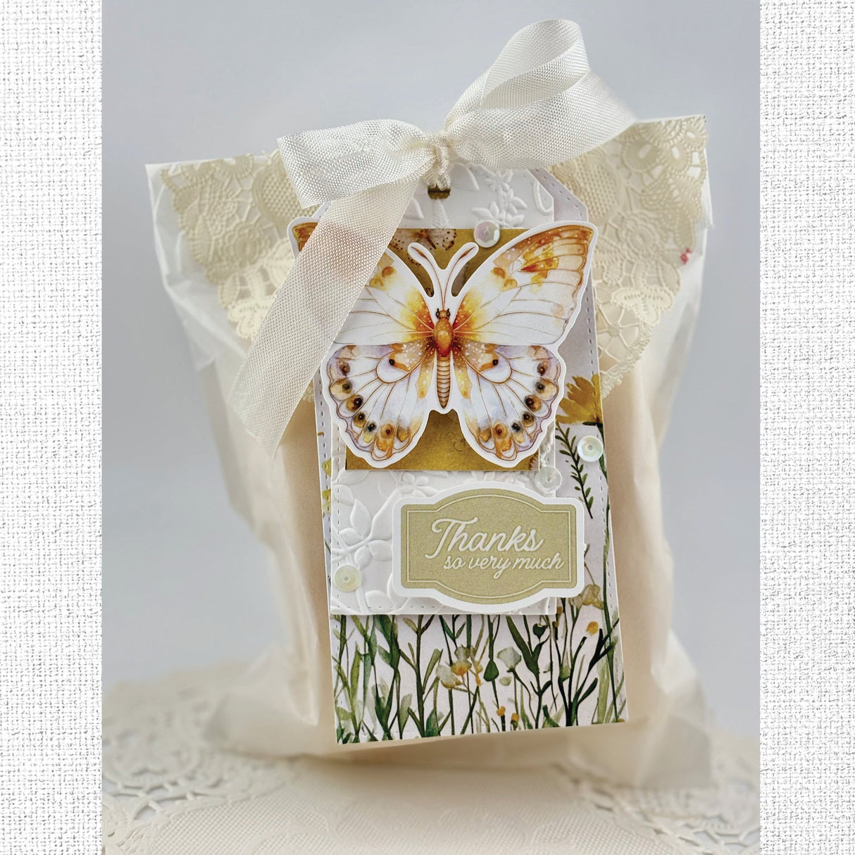 Bees & Butterflies Embossed Die Cuts 33585 - Paper Rose Studio